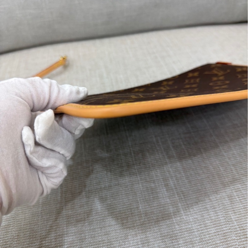 LV M46197 CARRYALL MM系列Monogram帆布牛皮飾邊手提 肩背包 斜背包附萬用包-41