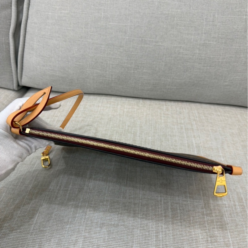 LV M46197 CARRYALL MM系列Monogram帆布牛皮飾邊手提 肩背包 斜背包附萬用包-43