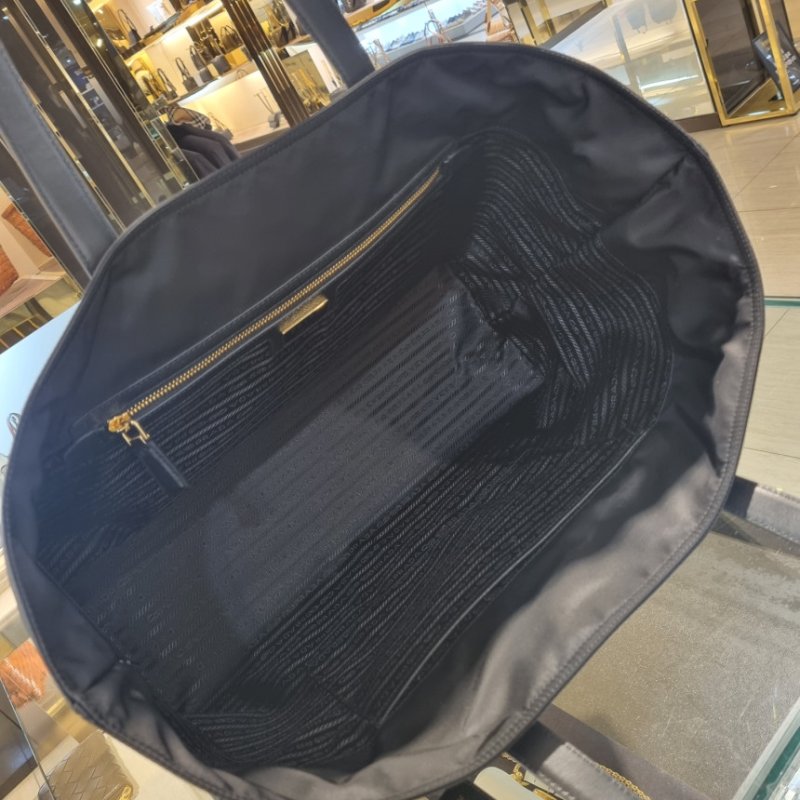 🎉新品好折扣✨Prada 1BG527 Re-Edition 1978 大款托特包 黑色-6