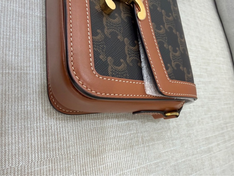 Celine棕色老花凱旋門box teen 斜背包-9