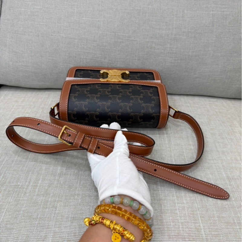 Celine棕色老花凱旋門box teen 斜背包-22