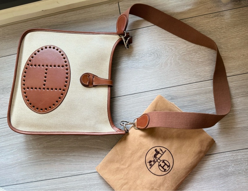 愛馬仕伊芙琳Hermes Evelyne29帆布拼馬鞍皮銀釦/愛馬仕帆布拼皮肩背包-0