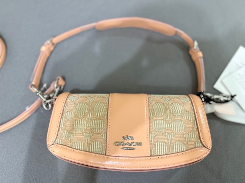 COACH ANDREA 經典LOGO小號單肩手袋斜背-6