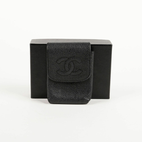 CHANEL 魚子醬香煙