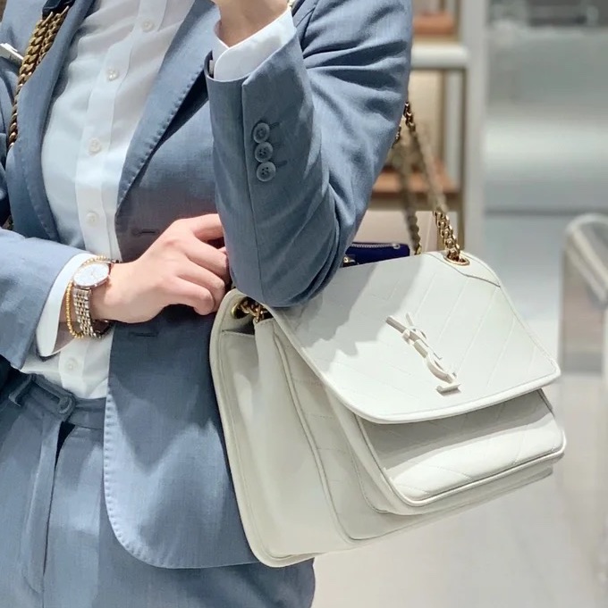🈶購證包況佳😍Ysl聖羅蘭白金中號niki 新款d扣斜挎單肩包-1