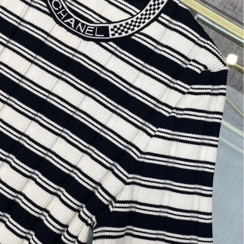 Chanel 條紋針織上衣 Jennie 同款-4