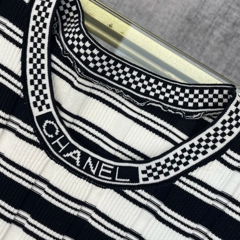 Chanel 條紋針織上衣 Jennie 同款-5