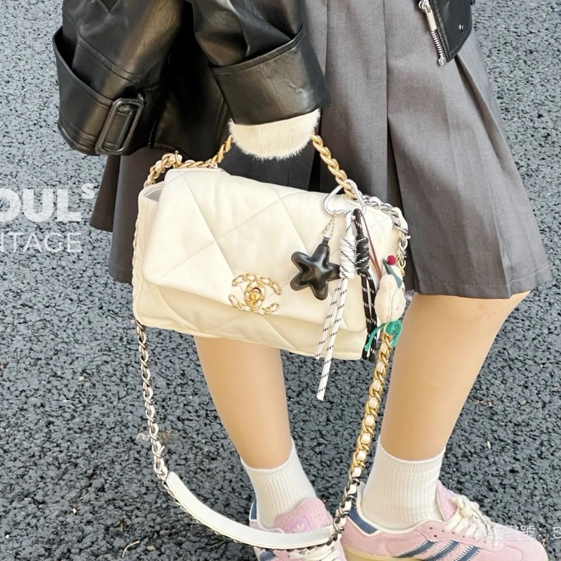 全網最低價🈶購證😍Chanel白金小號19bag單肩斜挎手提包-9