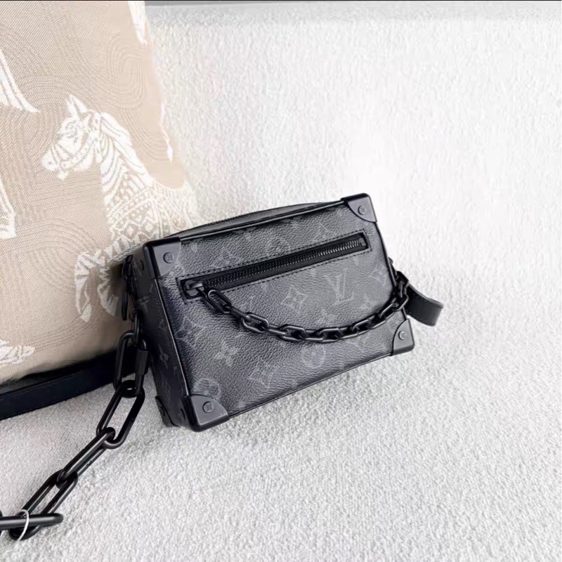 爆款低價出🕶️99新🤩Lv黑武士SoftTrunk盒子包單肩斜挎包-6
