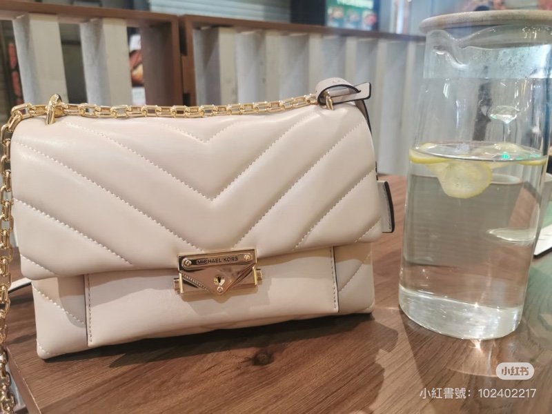 二手Michael Kors cece中號 絕版櫻花粉 羊皮鏈條包 MK-3