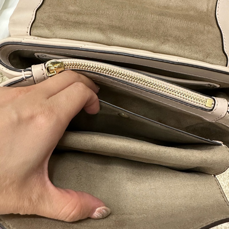 二手Michael Kors cece中號 絕版櫻花粉 羊皮鏈條包 MK-8