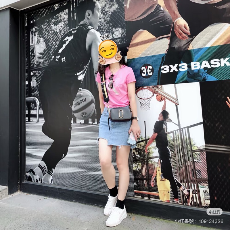 Marc Jacobs相機包 經典配色 黑粉搭配-4