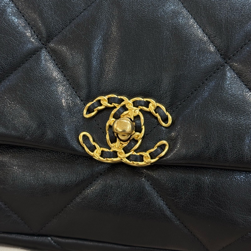 (香港購證🇭🇰全配)Chanel 19bag 小號 黑金-4