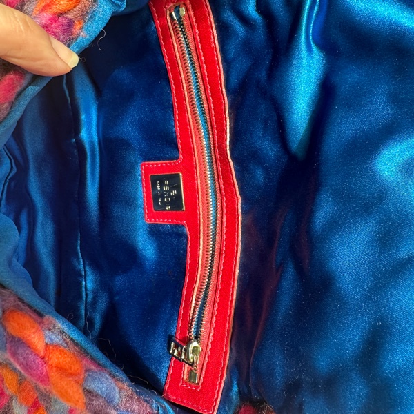 ✨1萬5帶走✨超稀有限量FENDI珐瑯扣彩色編織法棍包-7