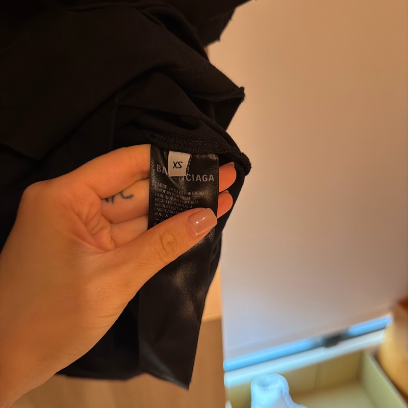 baleciaga  t shirt-4