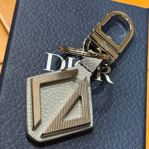 DIOR KEYCHAIN 鑰匙圈