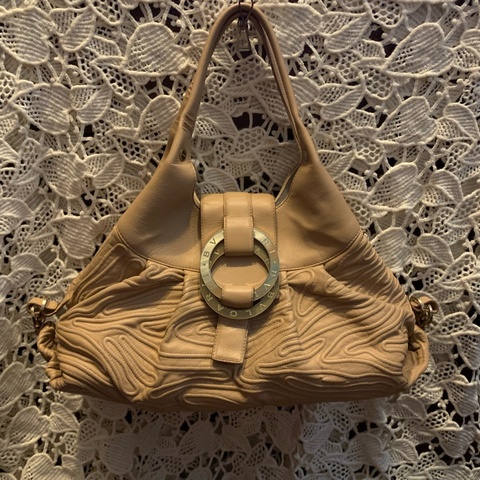 BVLGARI Chandra經典logo金屬扣環 駝色皮革手提包 肩背包