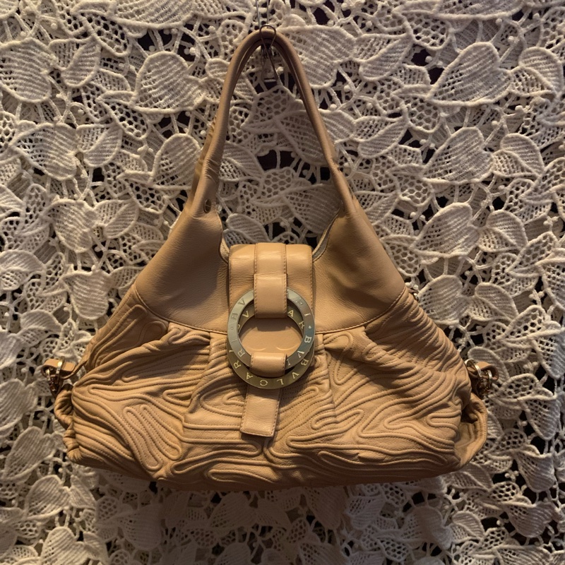 BVLGARI Chandra經典logo金屬扣環 駝色皮革手提包 肩背包-5