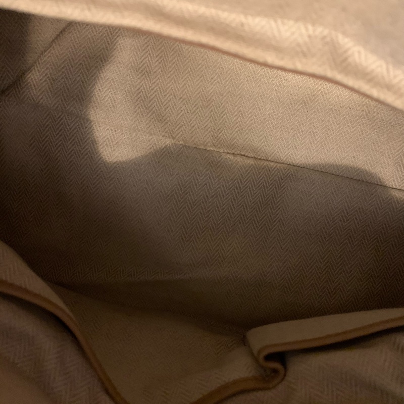 BVLGARI Chandra經典logo金屬扣環 駝色皮革手提包 肩背包-11