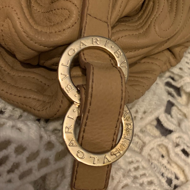 BVLGARI Chandra經典logo金屬扣環 駝色皮革手提包 肩背包-23