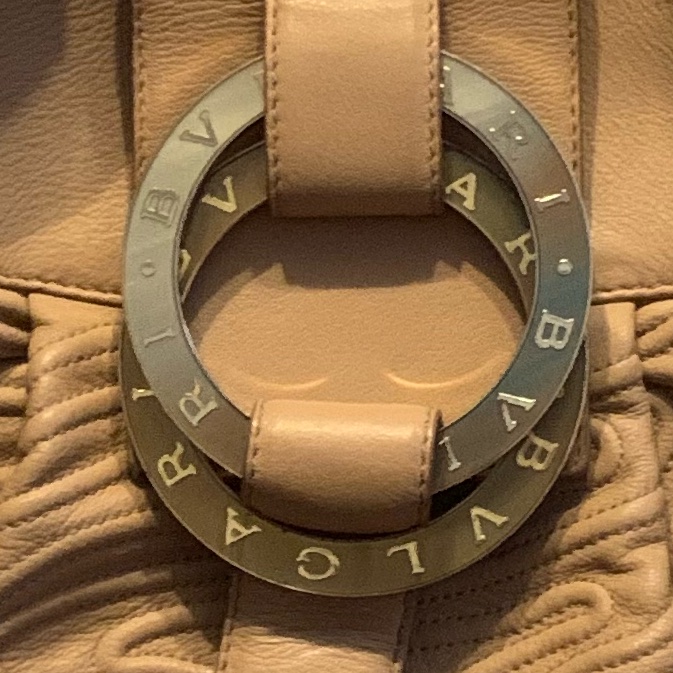 BVLGARI Chandra經典logo金屬扣環 駝色皮革手提包 肩背包-26