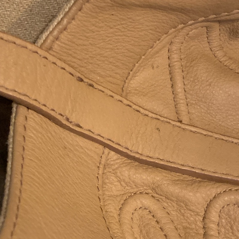 BVLGARI Chandra經典logo金屬扣環 駝色皮革手提包 肩背包-42