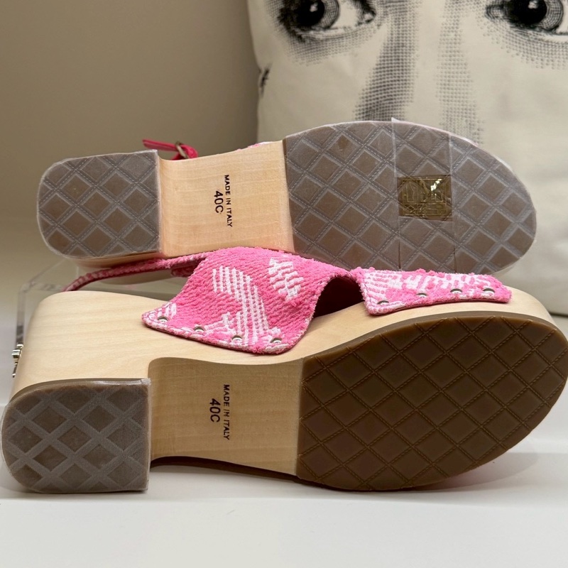 CHANEL 24C粉色幸運草木屐厚底涼鞋 40號 全新品-15