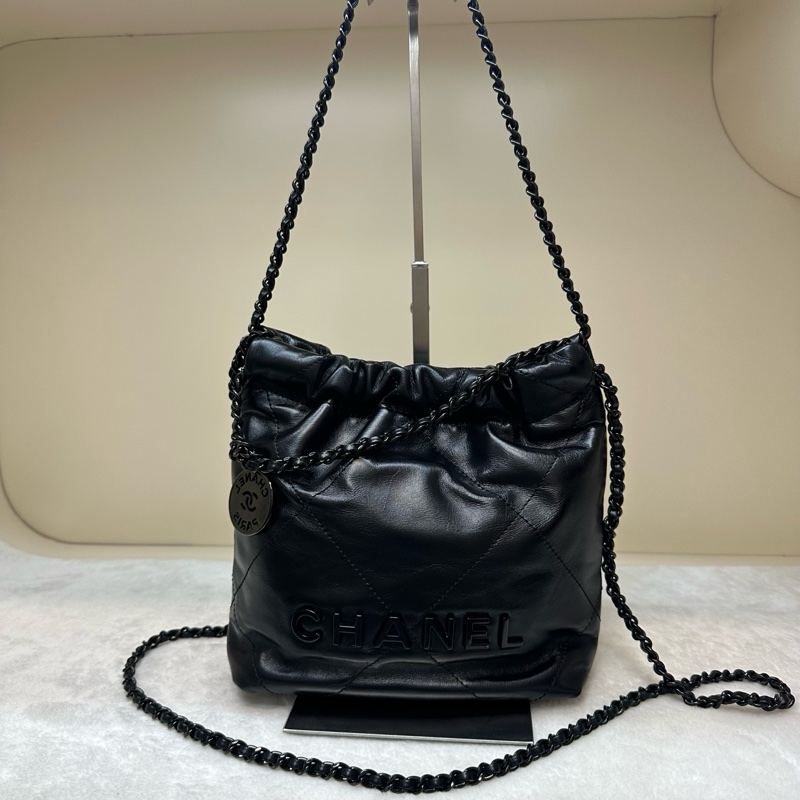 Chanel soblack全黑牛皮22bag mini 垃圾袋 芯片款 尺寸約20×6×19  附件：塵袋-0