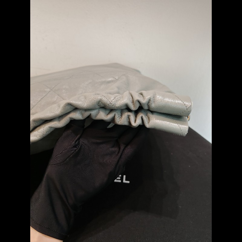 Chanel 22bag medium-12