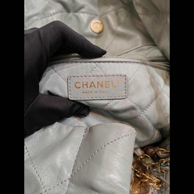 Chanel 22bag medium-14