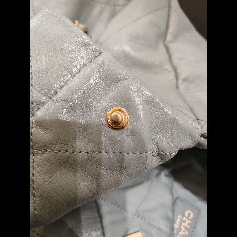 Chanel 22bag medium-19