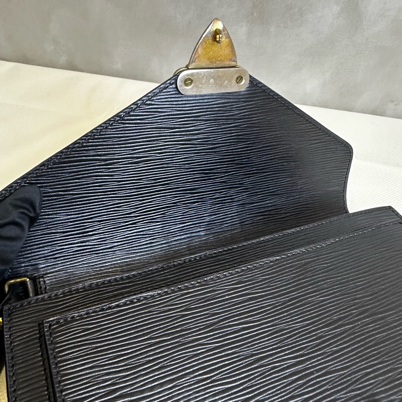 Louis Vuitton Epi手拿包-18