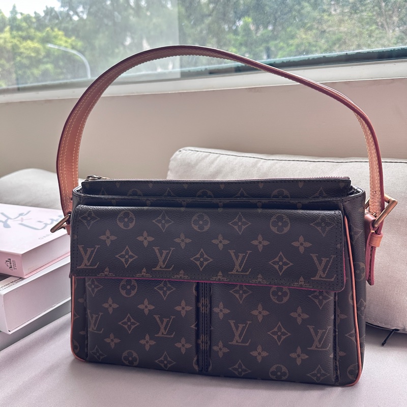 ✨1萬9帶走✨成色超好LV路易威登 經典駱駝腋下單肩包-2