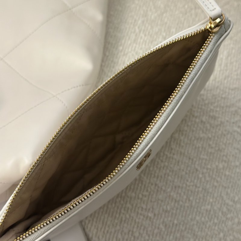 CHANEL 22 Bag - 中號白金-7