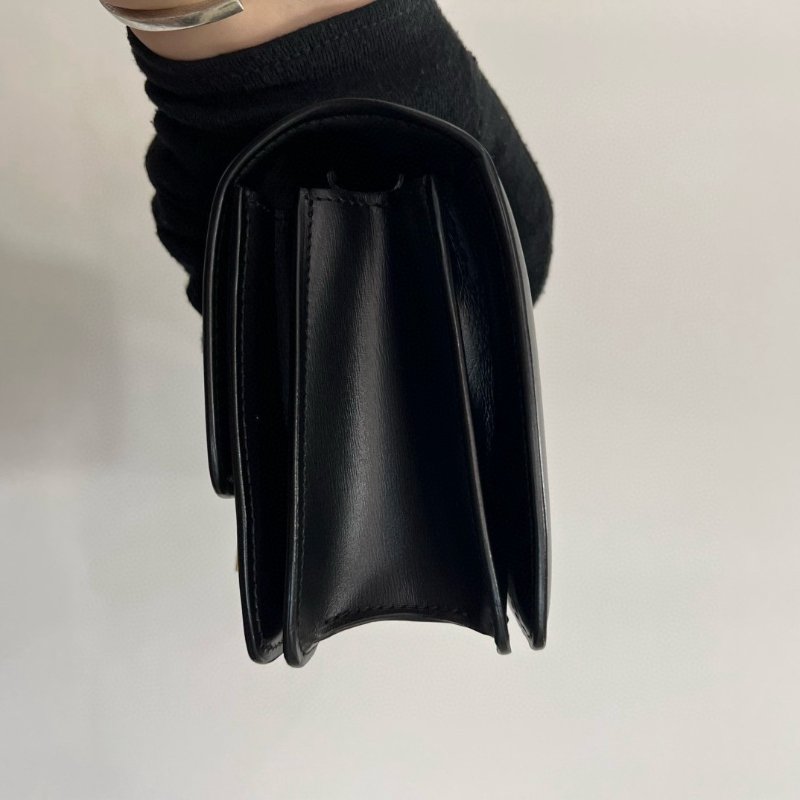 CELINE 黑色金扣牛皮box mini豆腐包-2