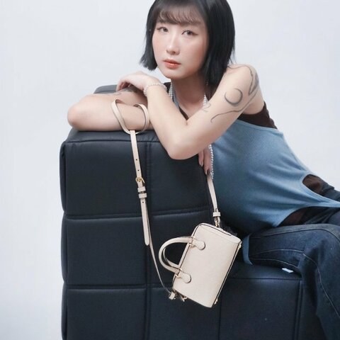 Gucci 展示品 GG Super Mini 壓紋牛皮迷你二用波士頓包(790130-米膚色)