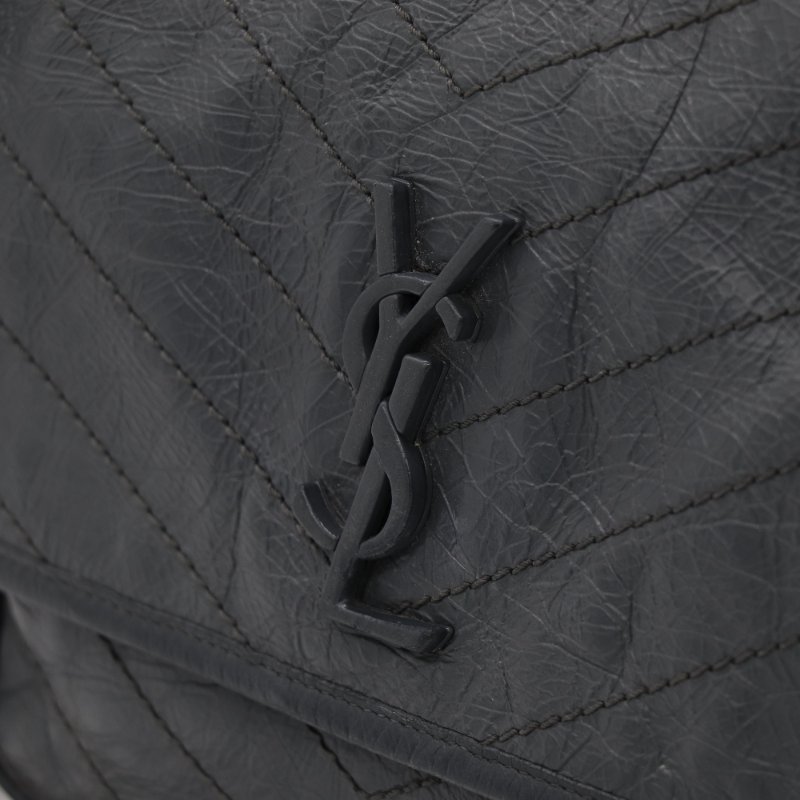 【專櫃 10 萬🌟半價有找】Saint Laurent 聖羅蘭 Niki 中型 復古牛皮革 深灰色 復古鏈條 鏈條包 單肩包 斜挎包-11