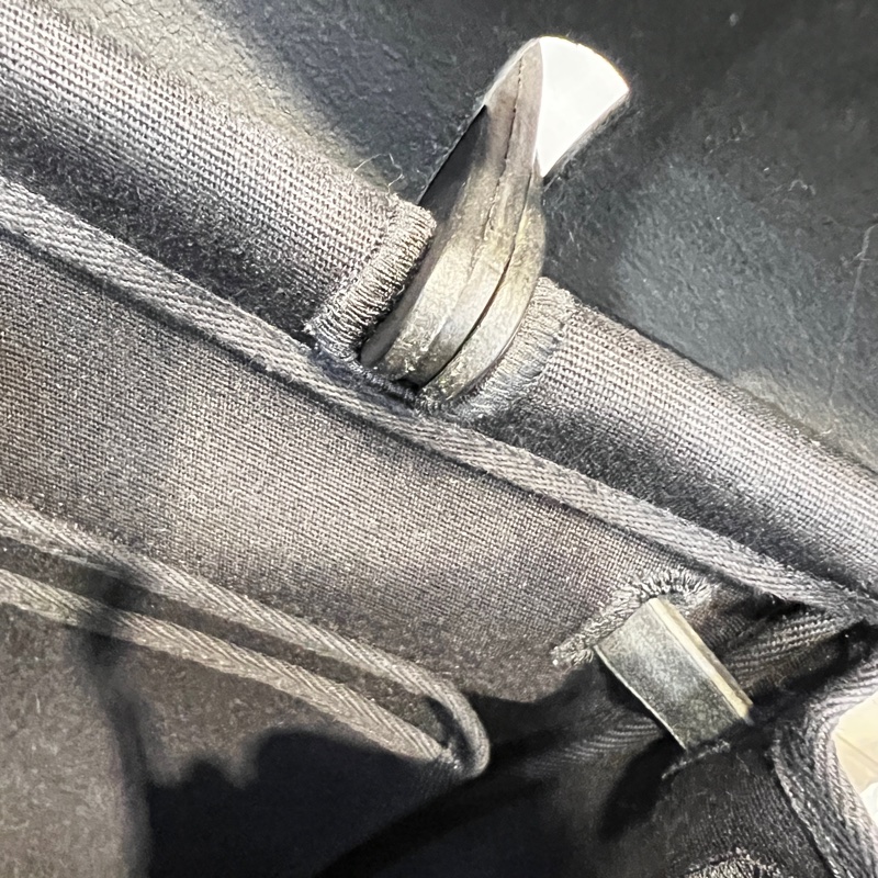 Hermes 黑帆布拼黑牛皮Herbag31銀扣手提斜背包-15