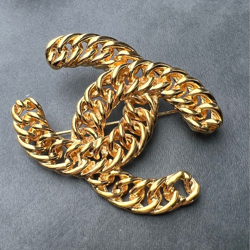 Chanel vintage 編織大logo胸針-1
