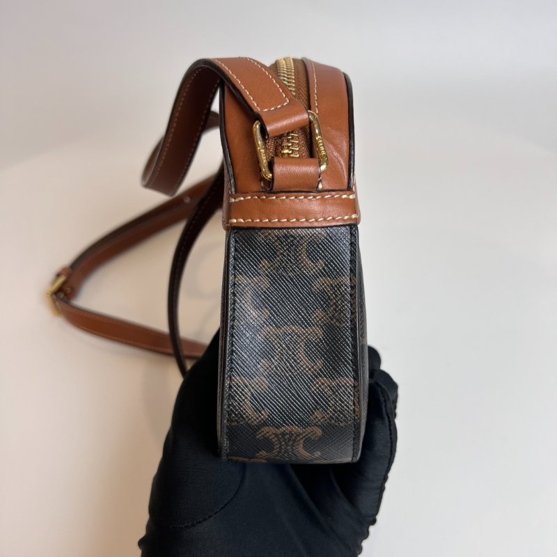 CELINE 凱旋門LOGO貝殼包-3