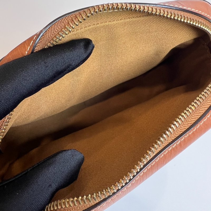 CELINE 凱旋門LOGO貝殼包-5