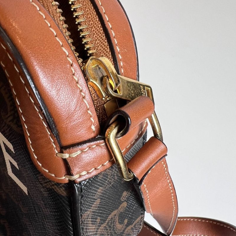 CELINE 凱旋門LOGO貝殼包-6