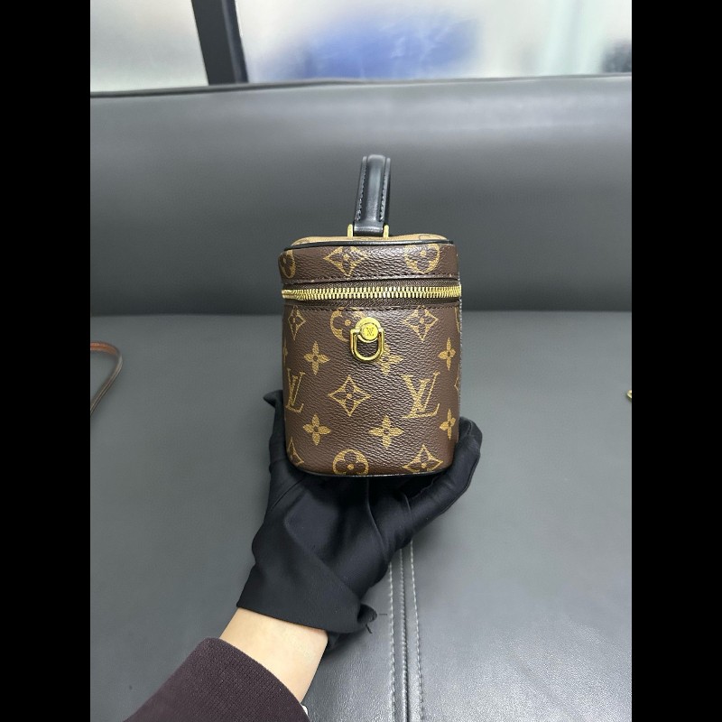 LV Vanity Case-3