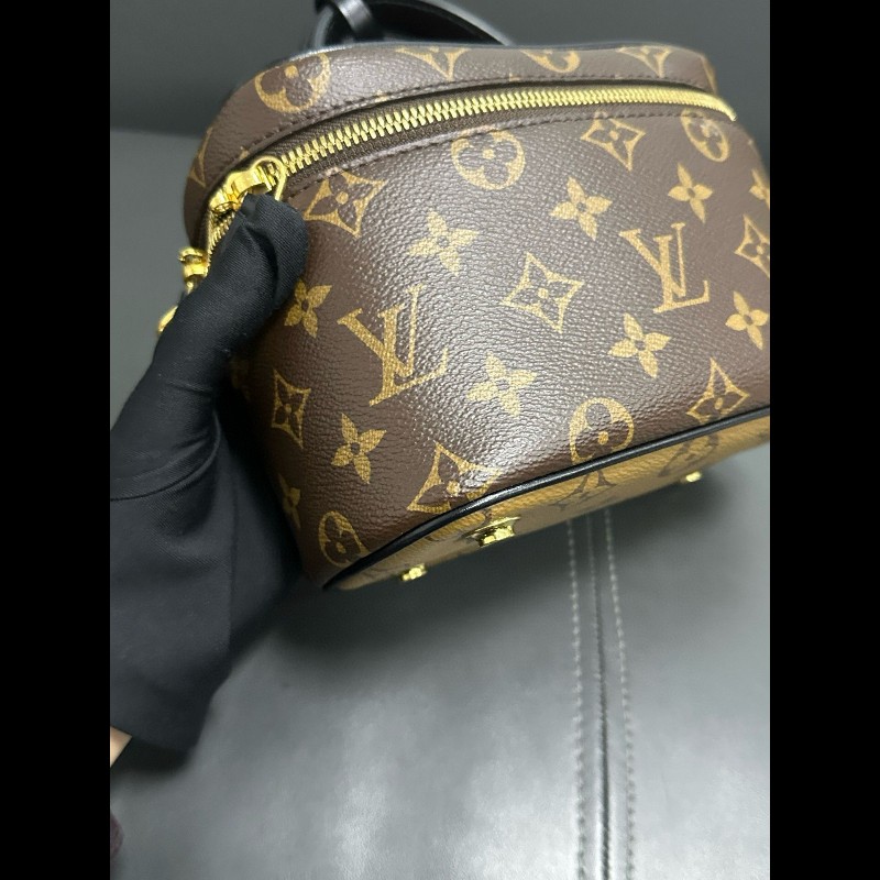 LV Vanity Case-5