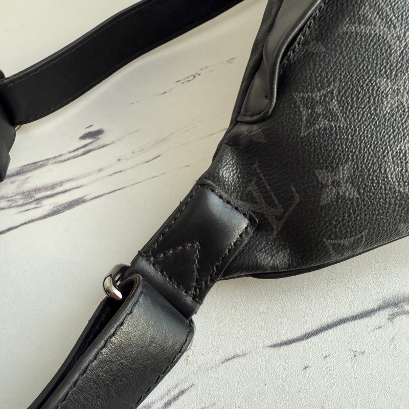 lv男生胸包 超級優惠價格-7