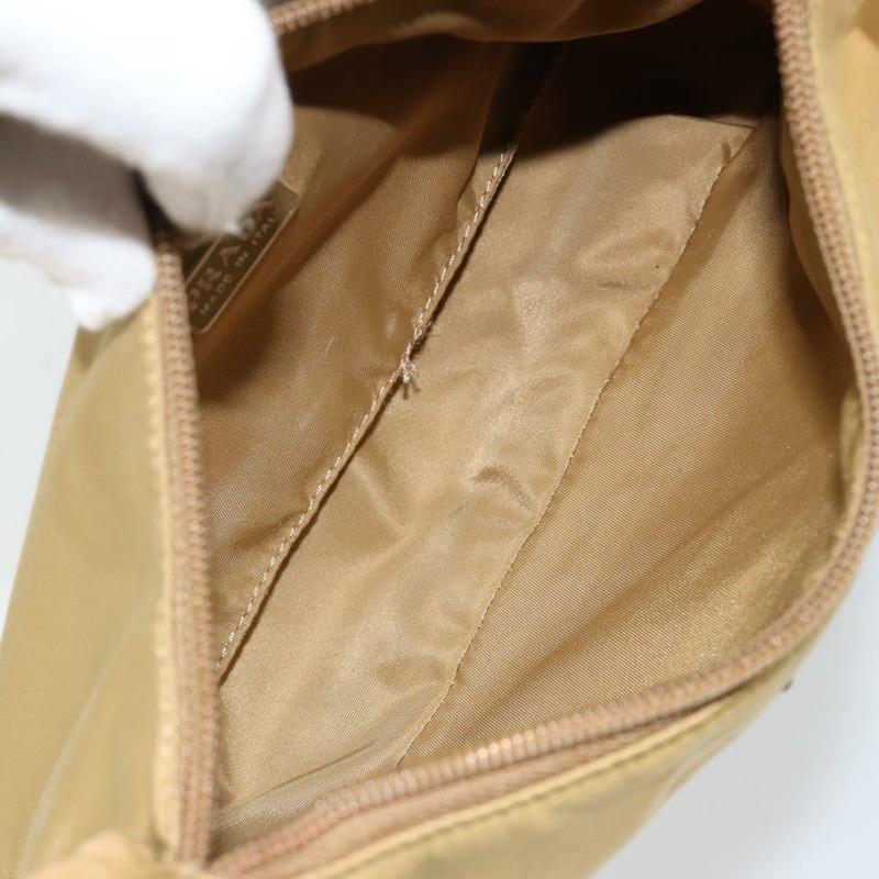 【日本直送】PRADA 尼龍米色銀色配件包 Auth 147402-10