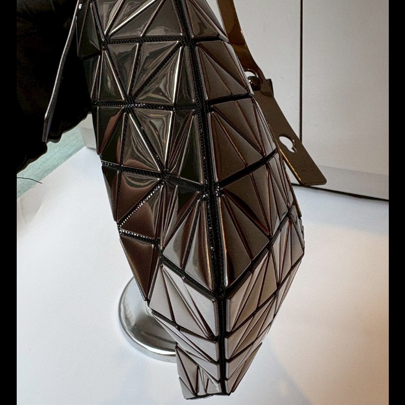 issey miyake baobao 鏡面銀色托特包 7×7-8