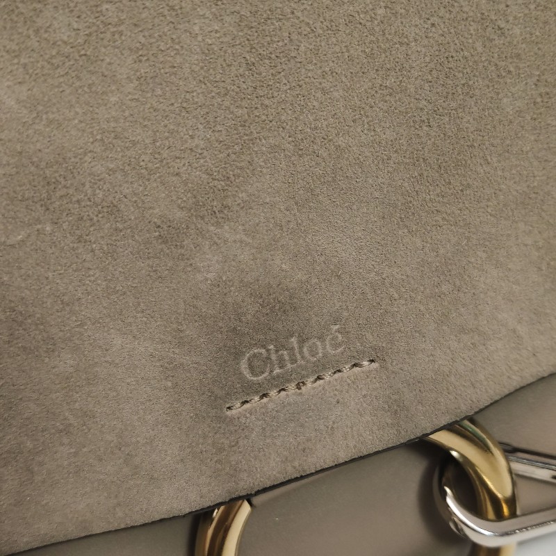 Chloe Faye小號牛皮翻毛皮拼皮鏈條扣飾斜挎包單肩包-17