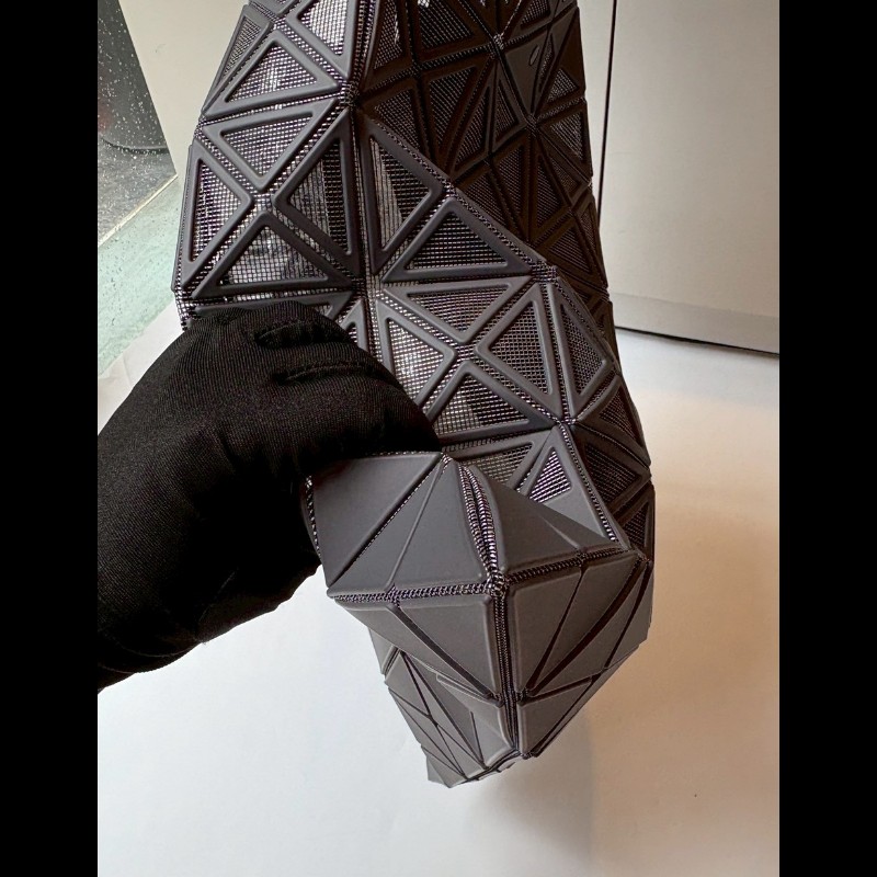 Issey Miyake BAOBAO 灰色網狀托特包 6×6（中格）-6