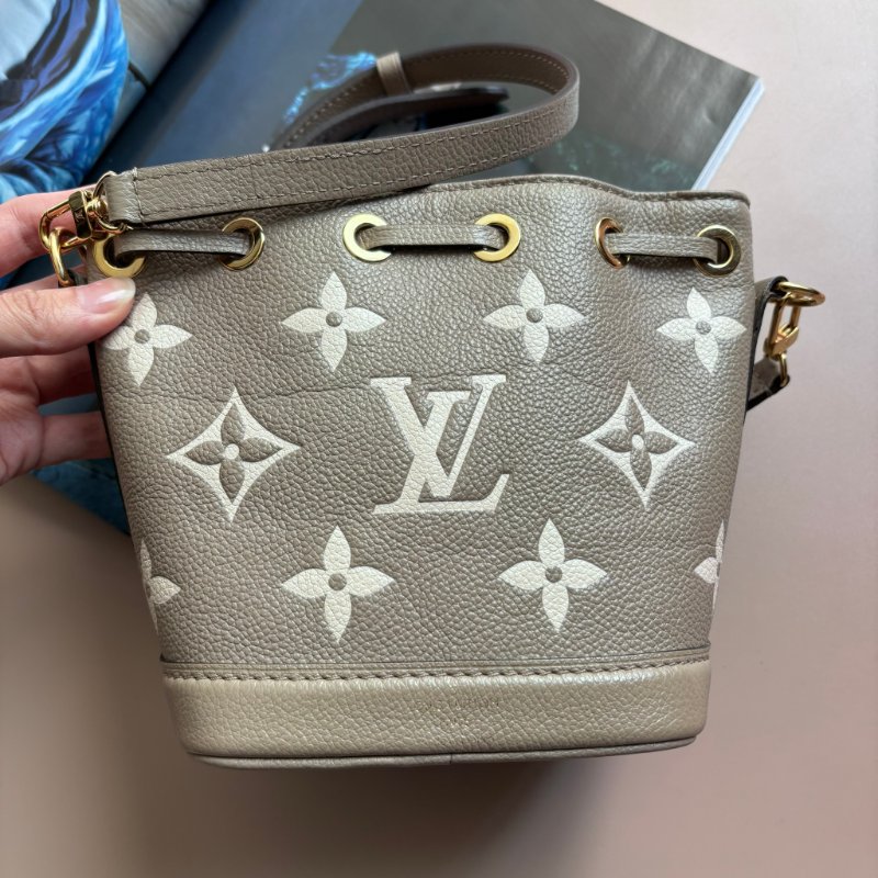 ::LOUIS VUITTON:: LV M46291 Nano Noé 斑鳩灰 雙色 Monogram Empreinte 皮革-2